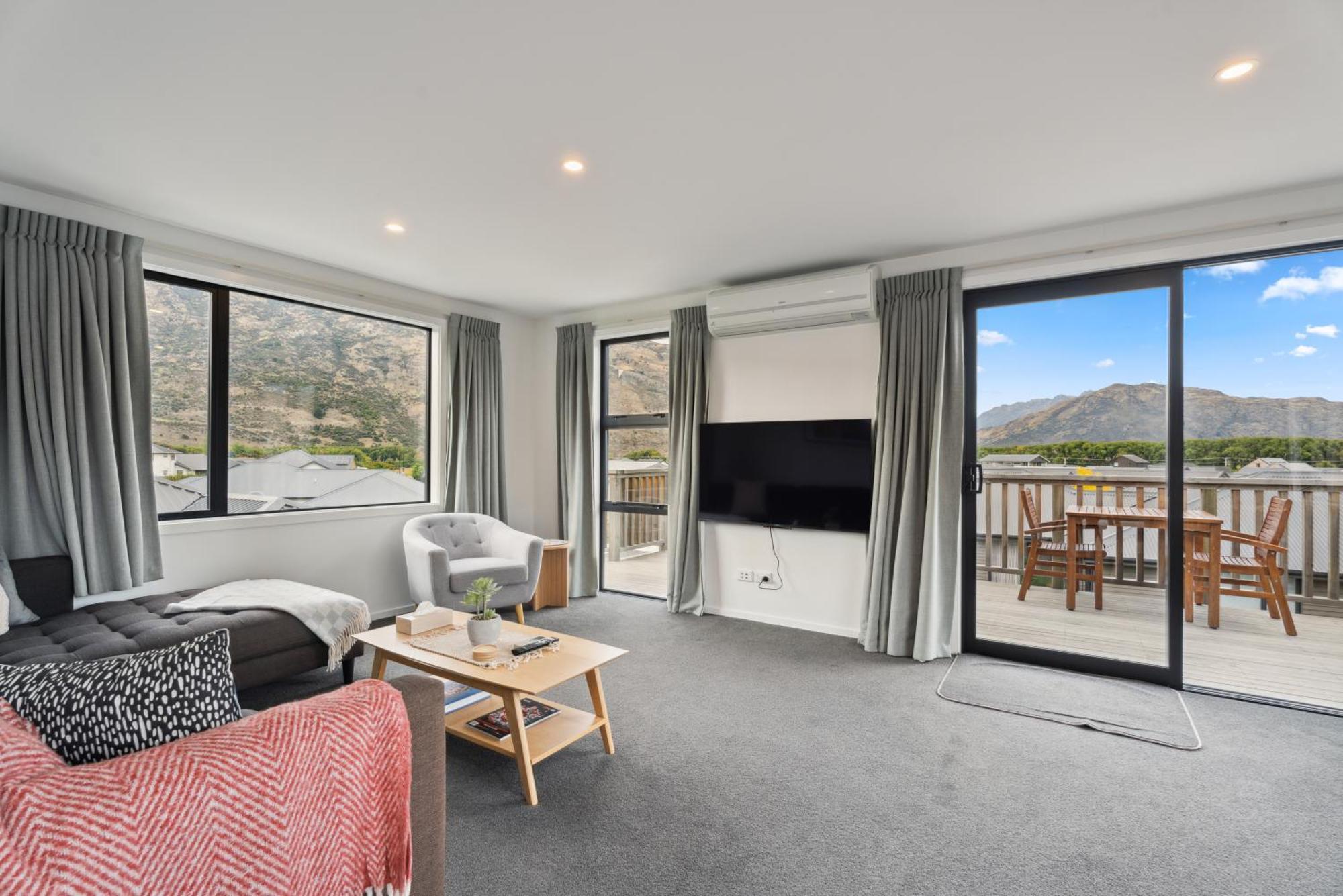 Modern Apartment With Coronet & Remarkables Views Queenstown Buitenkant foto