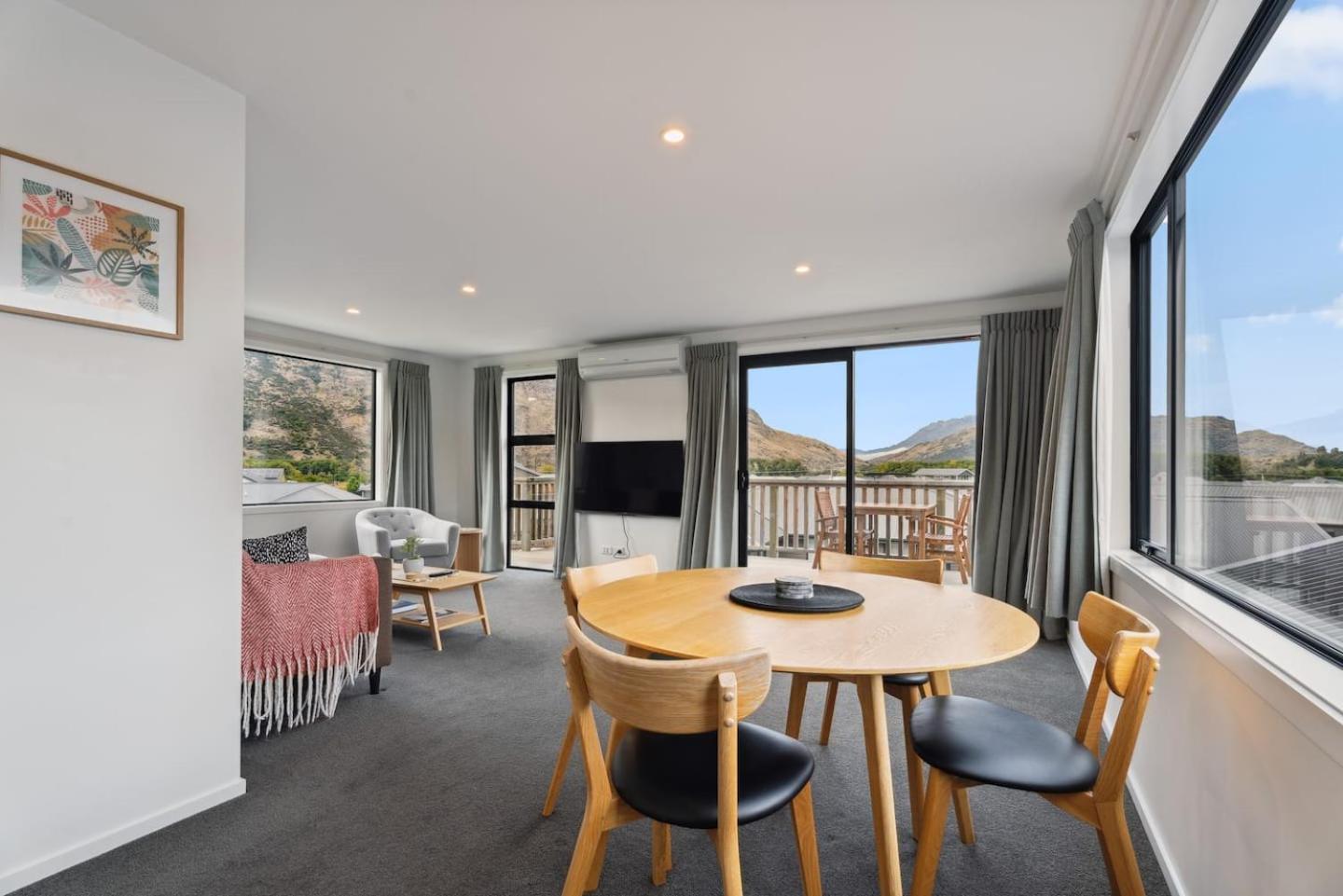 Modern Apartment With Coronet & Remarkables Views Queenstown Buitenkant foto